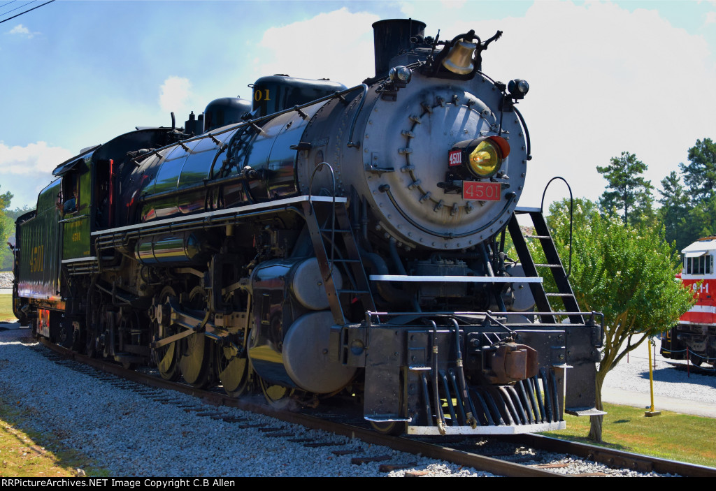 SOU 4501 W/ NS 911 In Background